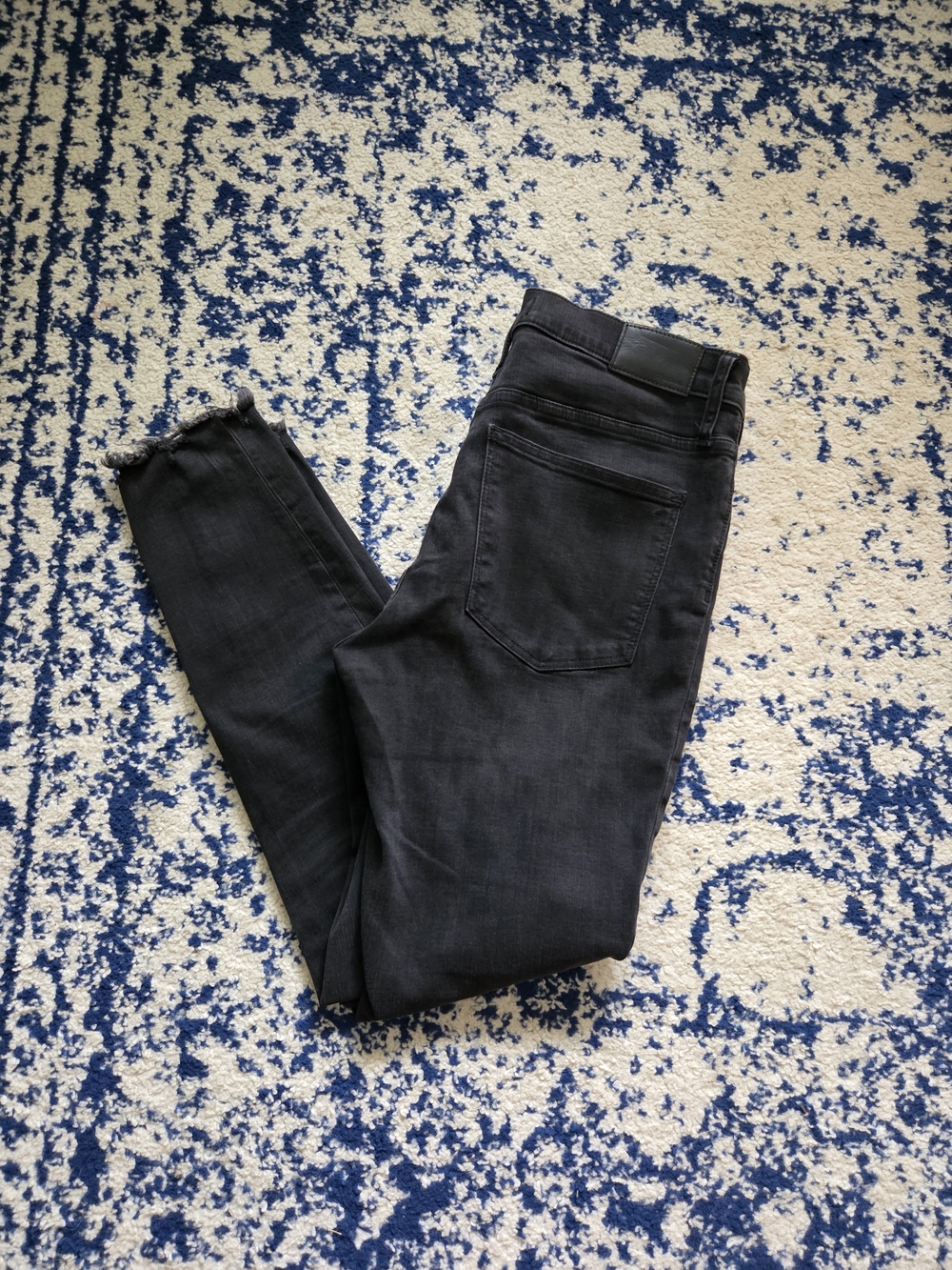 Madewell Black High-Rise Button-Fly Skinny Jeans - Raw Hem - Picture 7 of 9